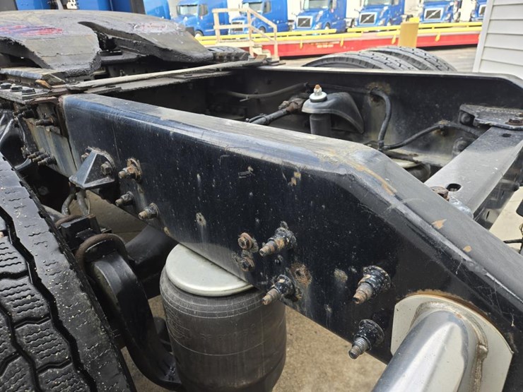 2018-kenworth-t680-image-25