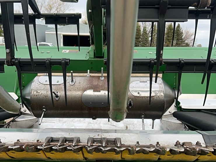 2013-john-deere-640-image-35