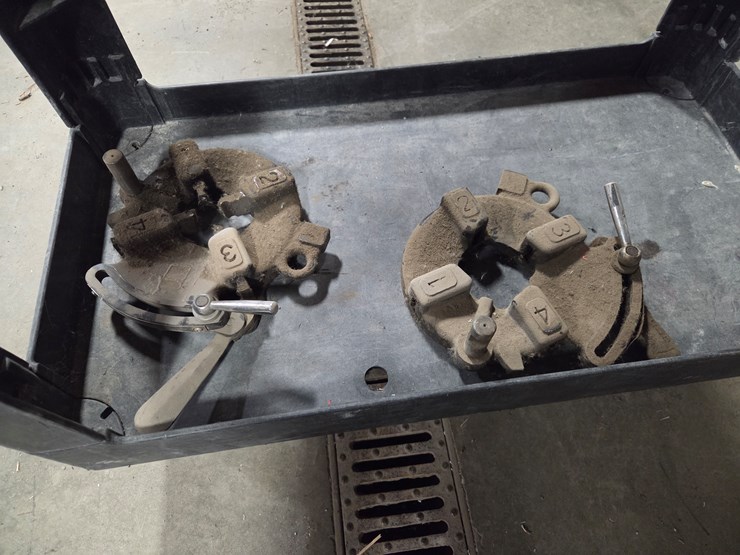 #5393-•-northern-tool-1/2"-2"-pipe-threading-machine-image-7