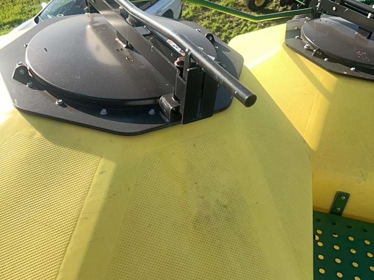 2018-john-deere-1910-image-208