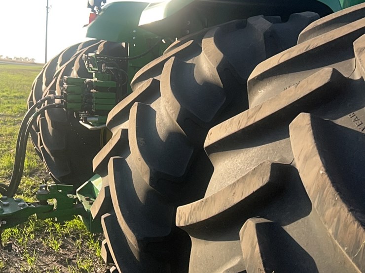 2011-john-deere-9430-image-26