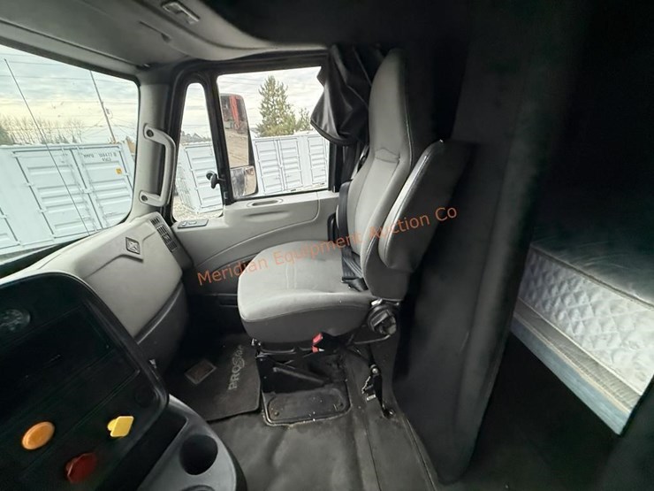 2017-international-prostar-image-78