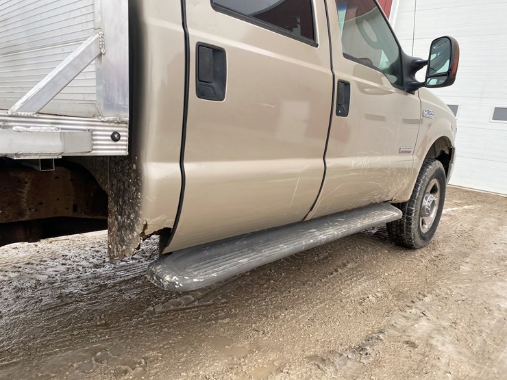 2005-ford-f350-image-40