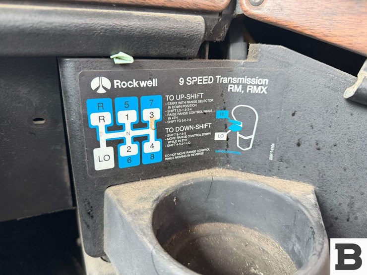 1993-freightliner-fld112-image-56