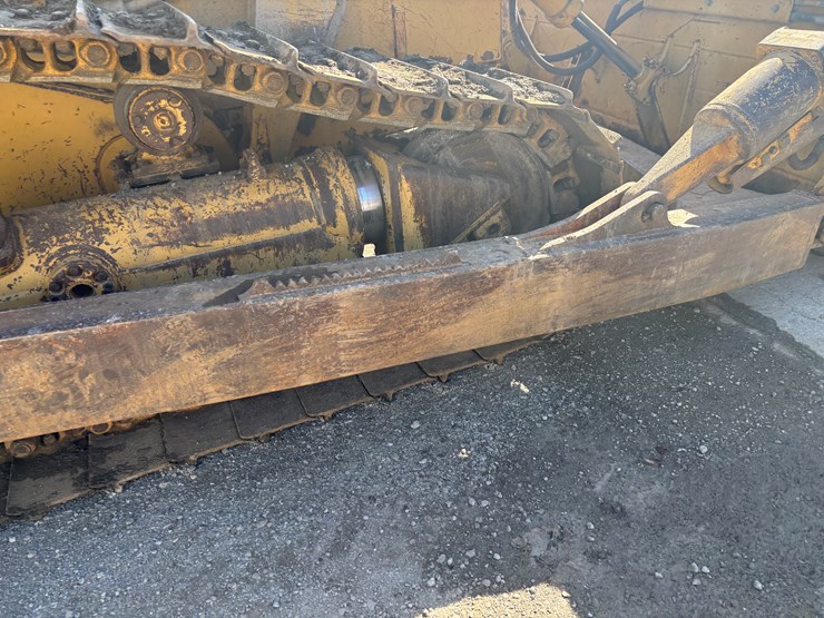 caterpillar-d6m-image-63