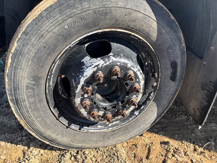 2011-miller-bobcat-225-image-90