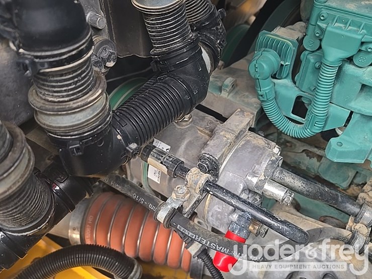 2017-volvo-l110h-image-51