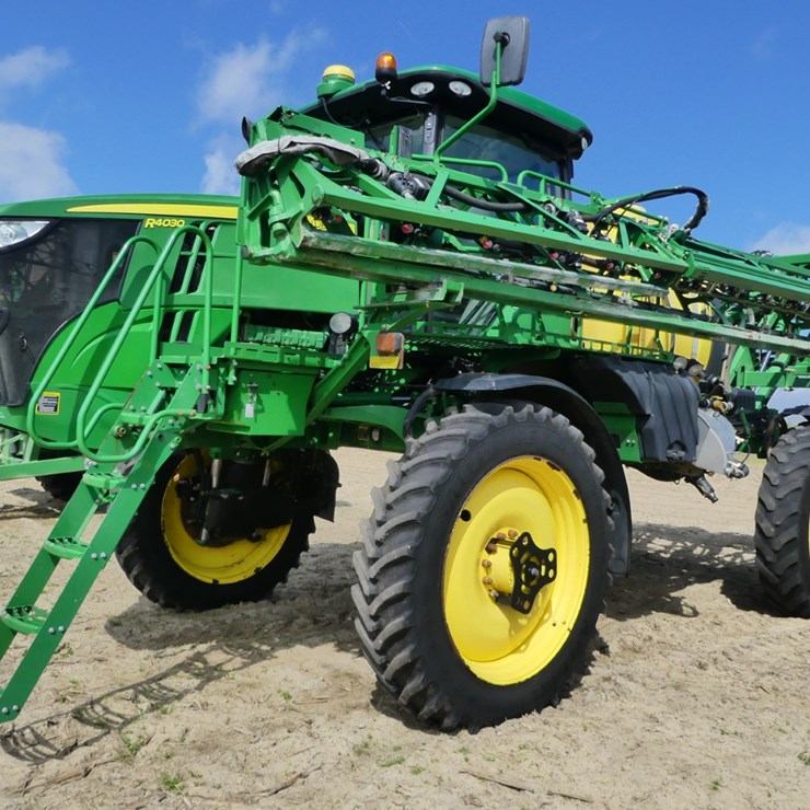 2017 JOHN DEERE R4030
