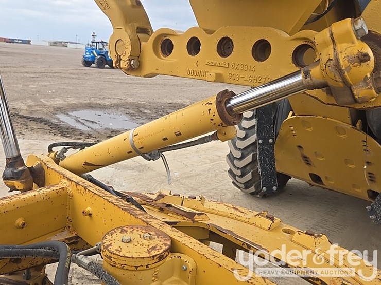 2009-caterpillar-140m-vhp-plus-image-26