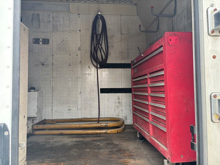 2002-international-4700-image-48