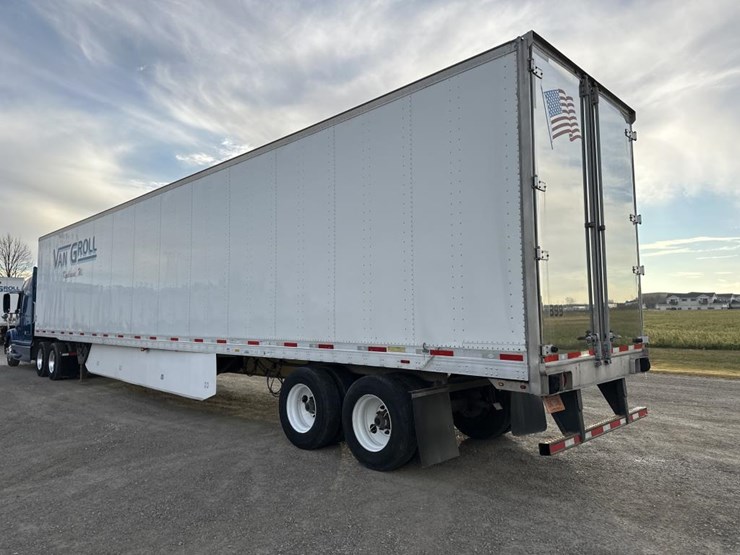 2018-utility-53'-image-3