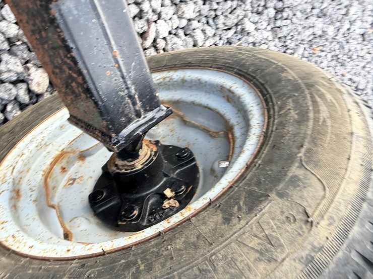 #40979-•-frontier-31'-header-trailer-image-7