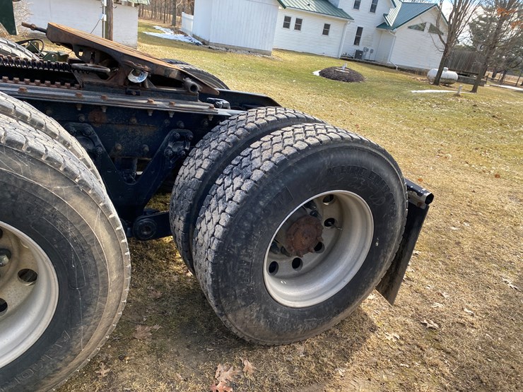 2000-kenworth-t800-image-21