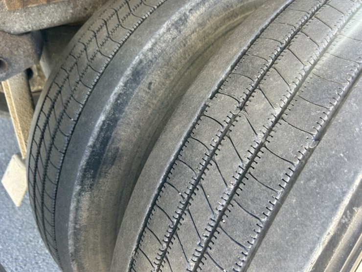 2014-utility-53'-image-51