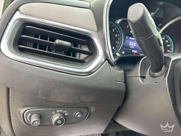 2020-chevrolet-equinox-image-15