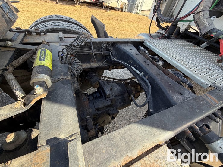 2016-peterbilt-579-image-20