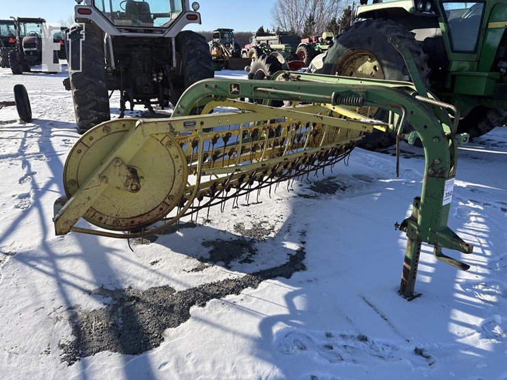 john-deere-660-image-2