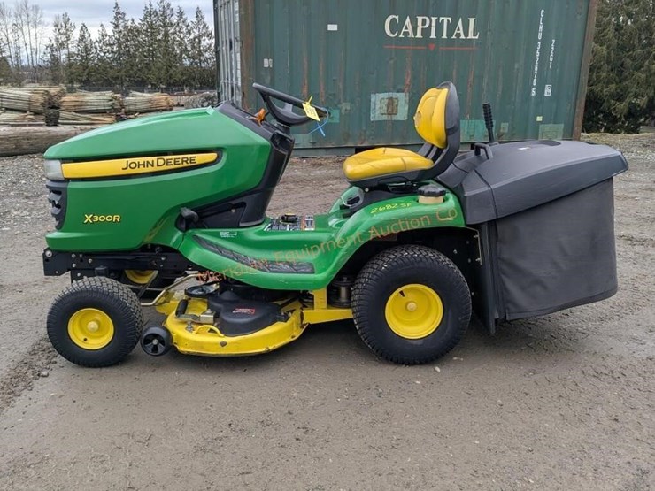 john-deere-x300r-image-2