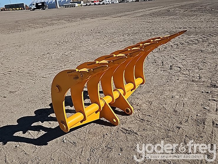 caterpillar-307-image-4