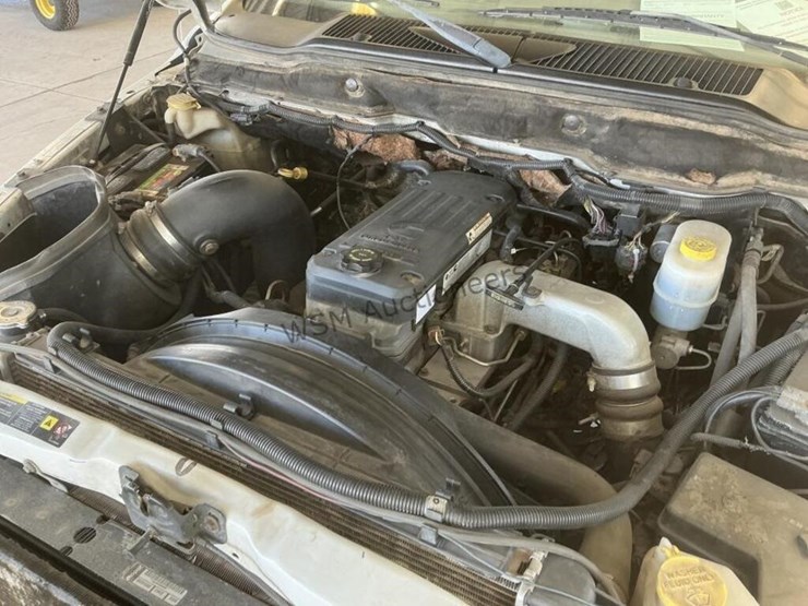 2005-dodge-ram-3500-image-12