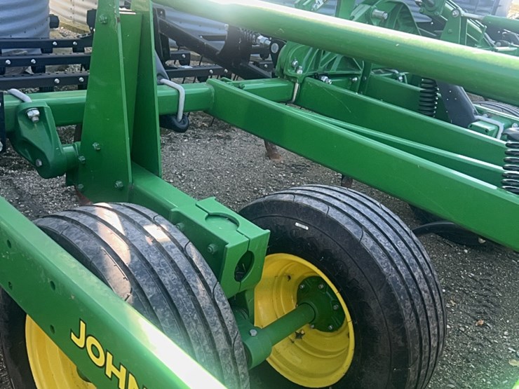2022-john-deere-52-image-128