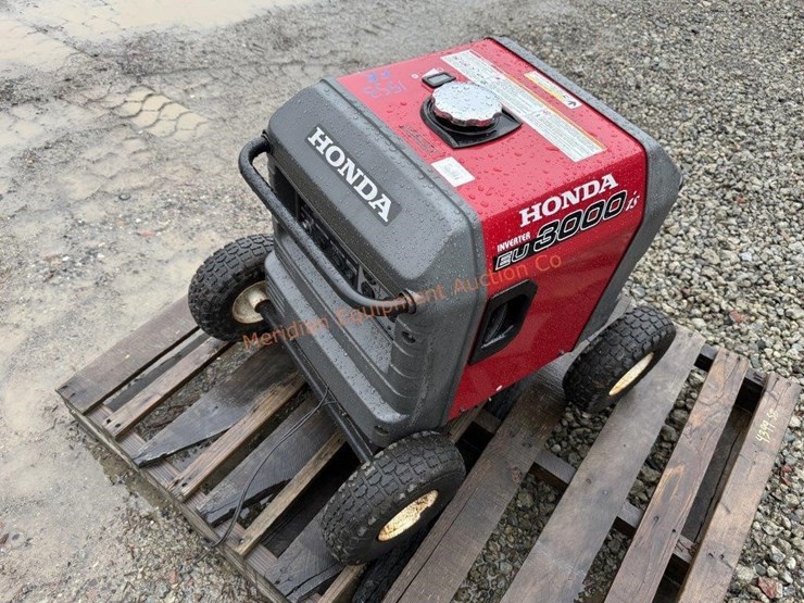 honda-eu3000is-image-4