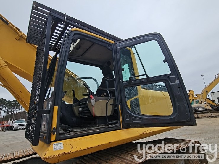 2007-komatsu-pc300-lc-8-image-32