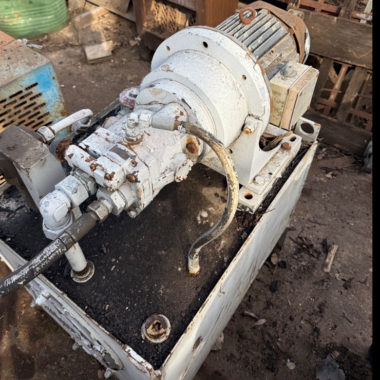 #20 • Hydraulic power unit