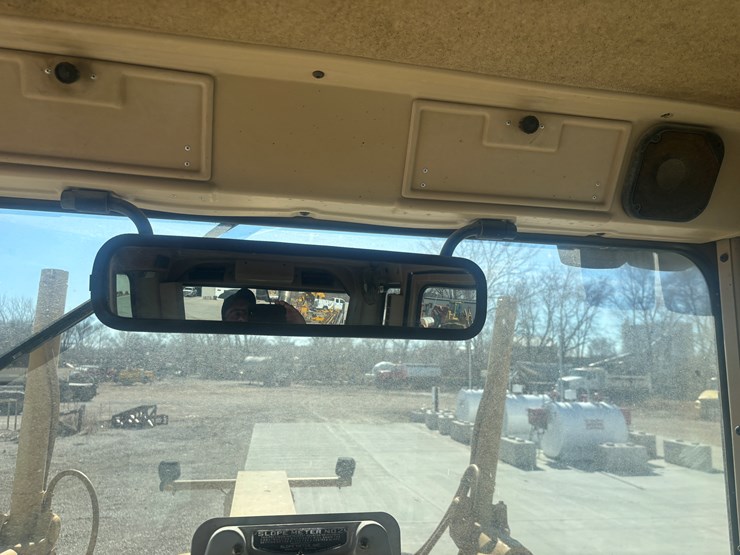 caterpillar-140h-vhp-image-40