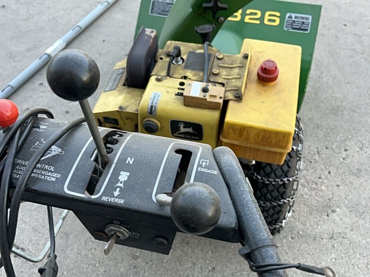 john-deere-model-826-snowblower,-nice-shape,-low-time,-stored-inside,-electric-start-image-21