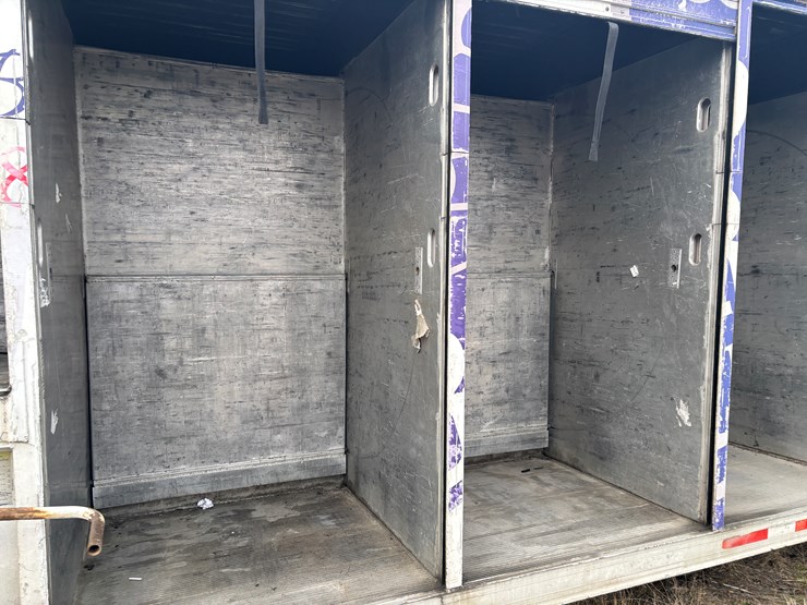 2001-hackney-beverage-trailer-image-20