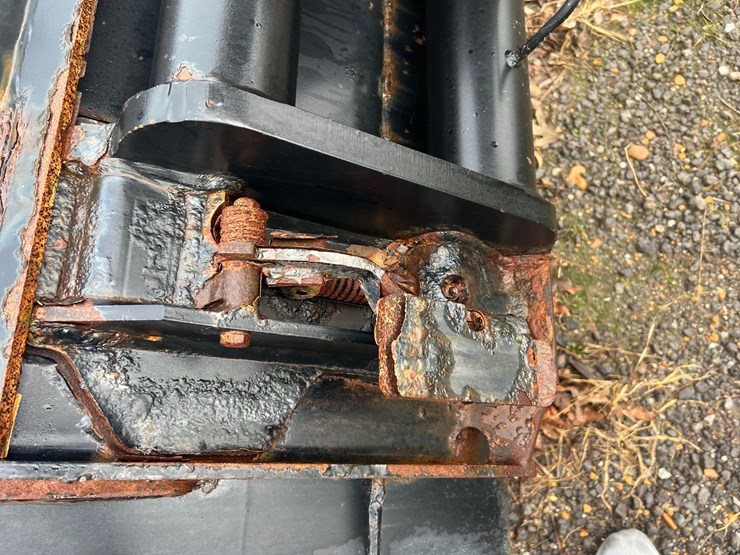 caterpillar-th255c-image-11