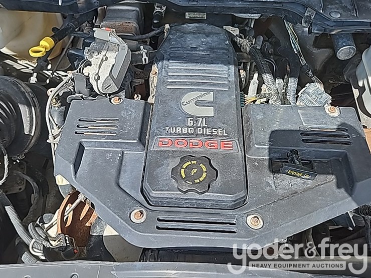 2010-dodge-ram-3500-image-23