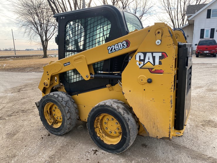 2023-caterpillar-226d3-image-11