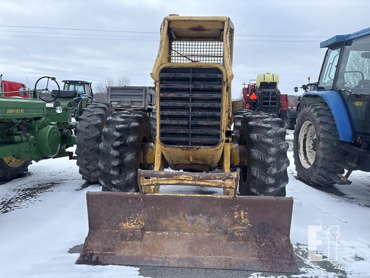 massey-ferguson-320-image-3