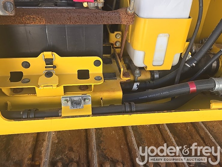 2018-komatsu-d51px-24-image-69