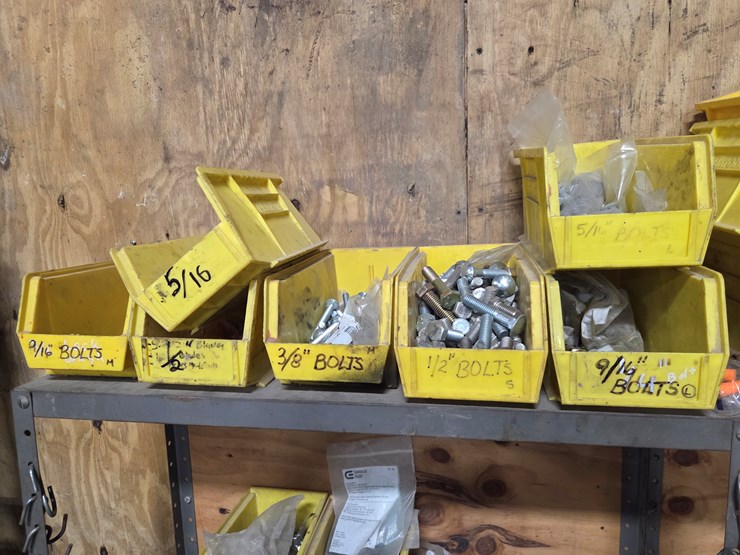 #5426-•-assorted-bolts,-washers,-nuts,-and-more-image-2