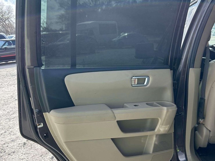 2013-honda-pilot-image-18