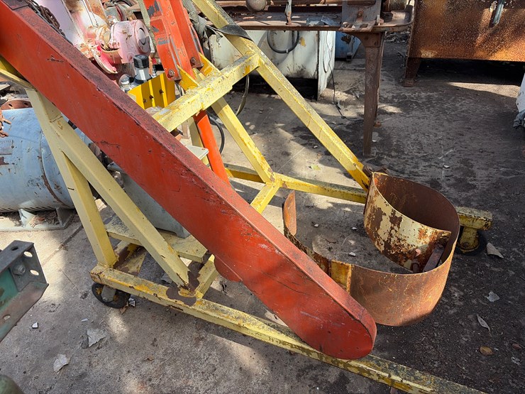 #17-•-barrel-handler-image-4