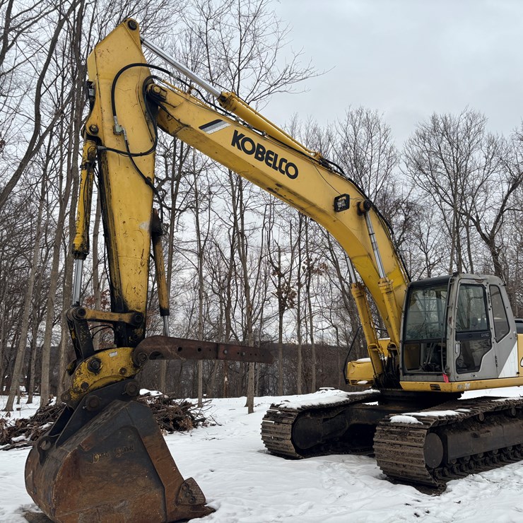#2283 • Kobelco SK 220 Mark IV Excavator