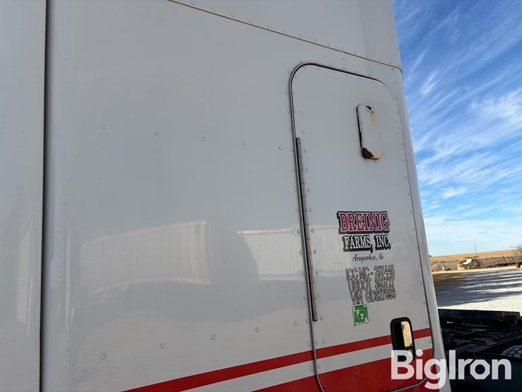 2016-peterbilt-579-image-12