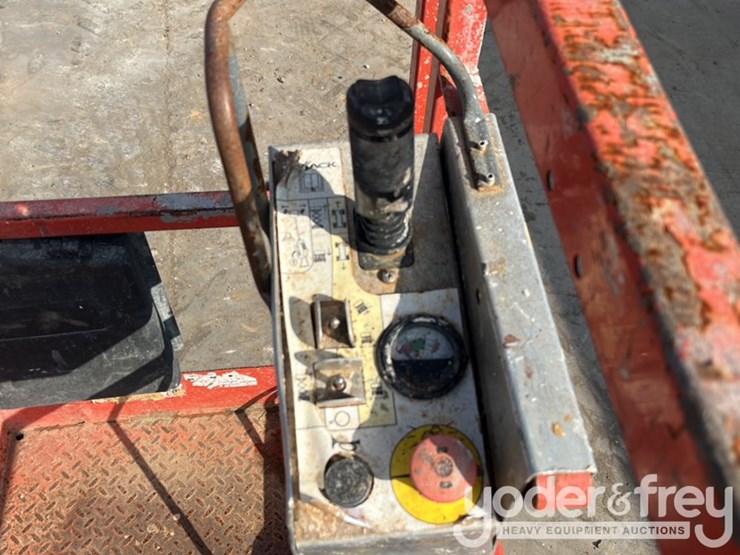 2016-skyjack-sjiii3219-image-30