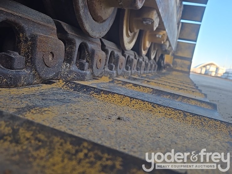 2018-deere-700k-image-19