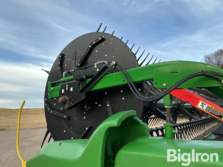 2020-john-deere-735fd-image-11