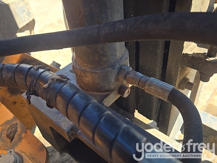 2018-case-586h-image-38