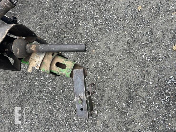 john-deere-820-image-3