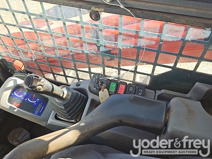 2017-kubota-svl75-2-image-27