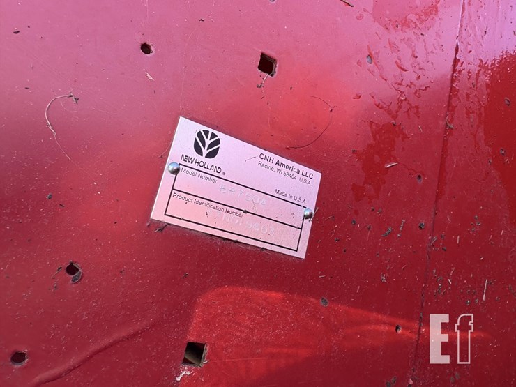 2007-new-holland-br750a-image-12