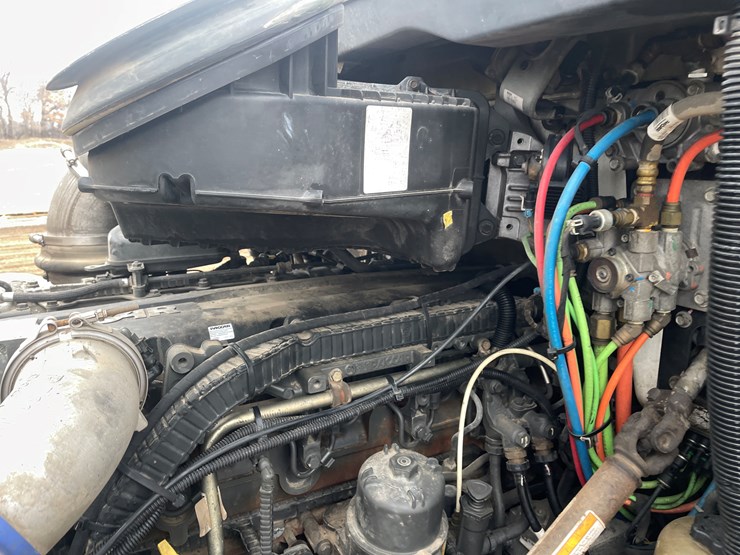 2019-kenworth-t880-image-42