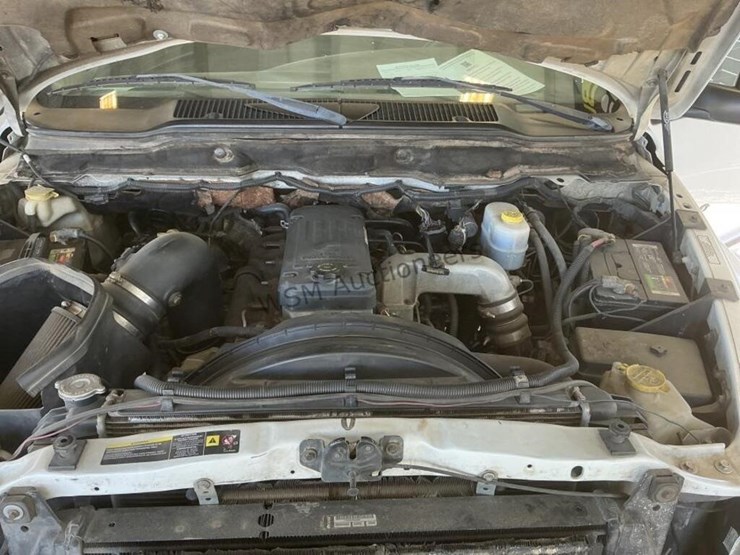 2005-dodge-ram-3500-image-11